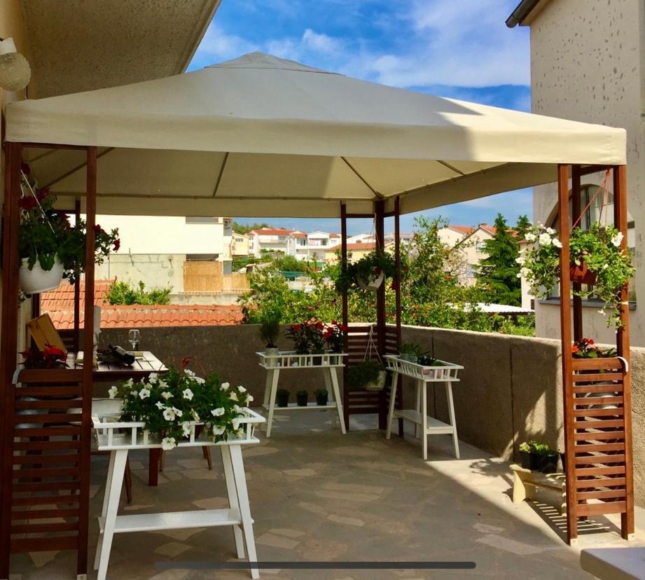 Eco-Friendly Estate I Lejlighedshotel Primošten Eksteriør billede