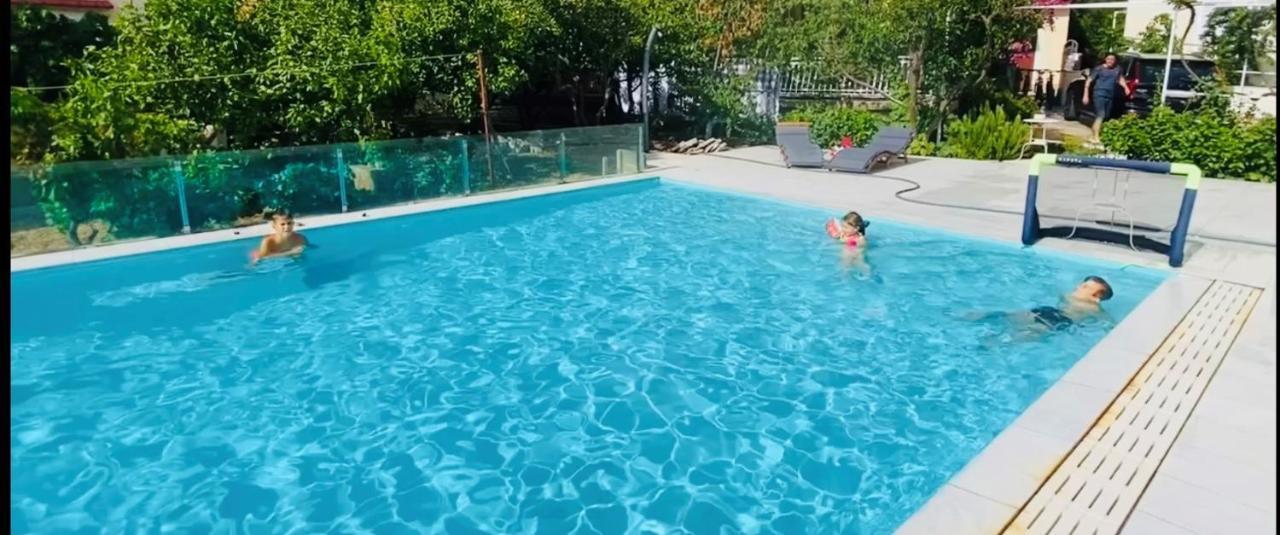Eco-Friendly Estate I Lejlighedshotel Primošten Eksteriør billede